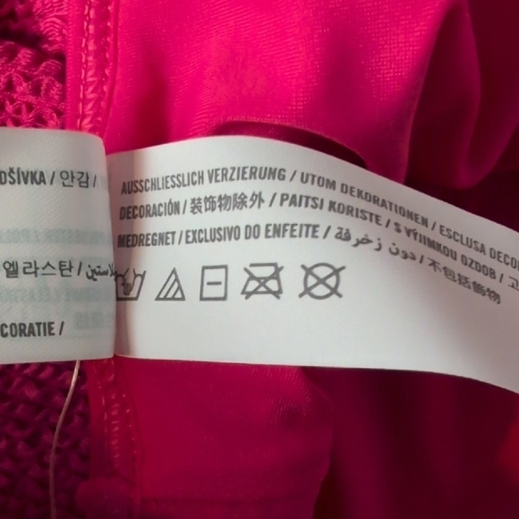 Abercrombie & Fitch NWT Cheeky One Piece Swimsuit - Picture 9 of 10